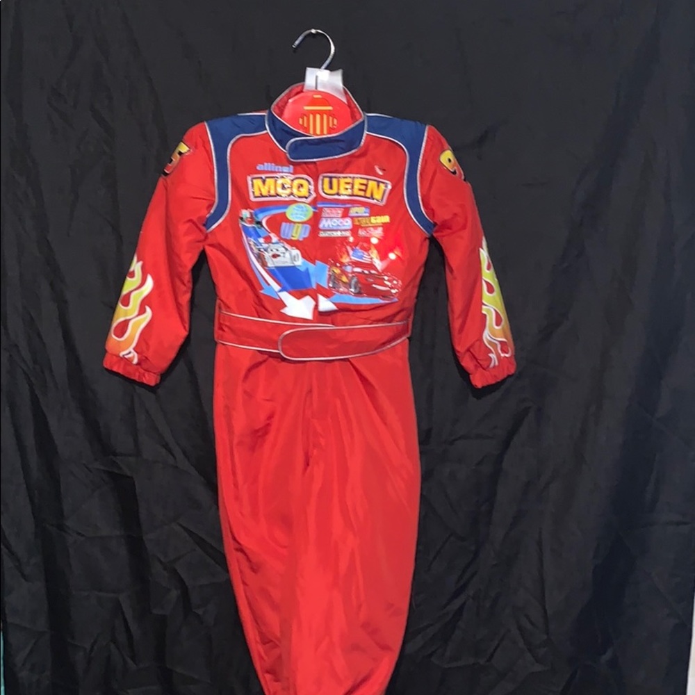 Disney’s Lightning McQueen crew pit costume